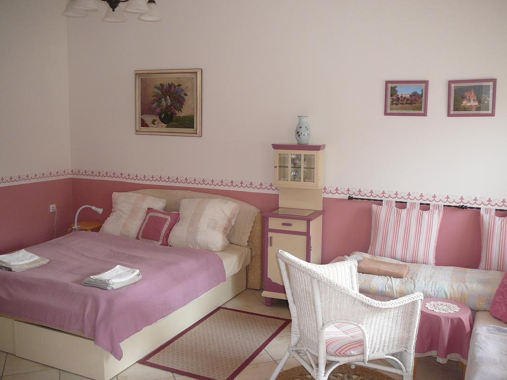 Smrzice La Ferme De Sissi 아파트 객실 사진